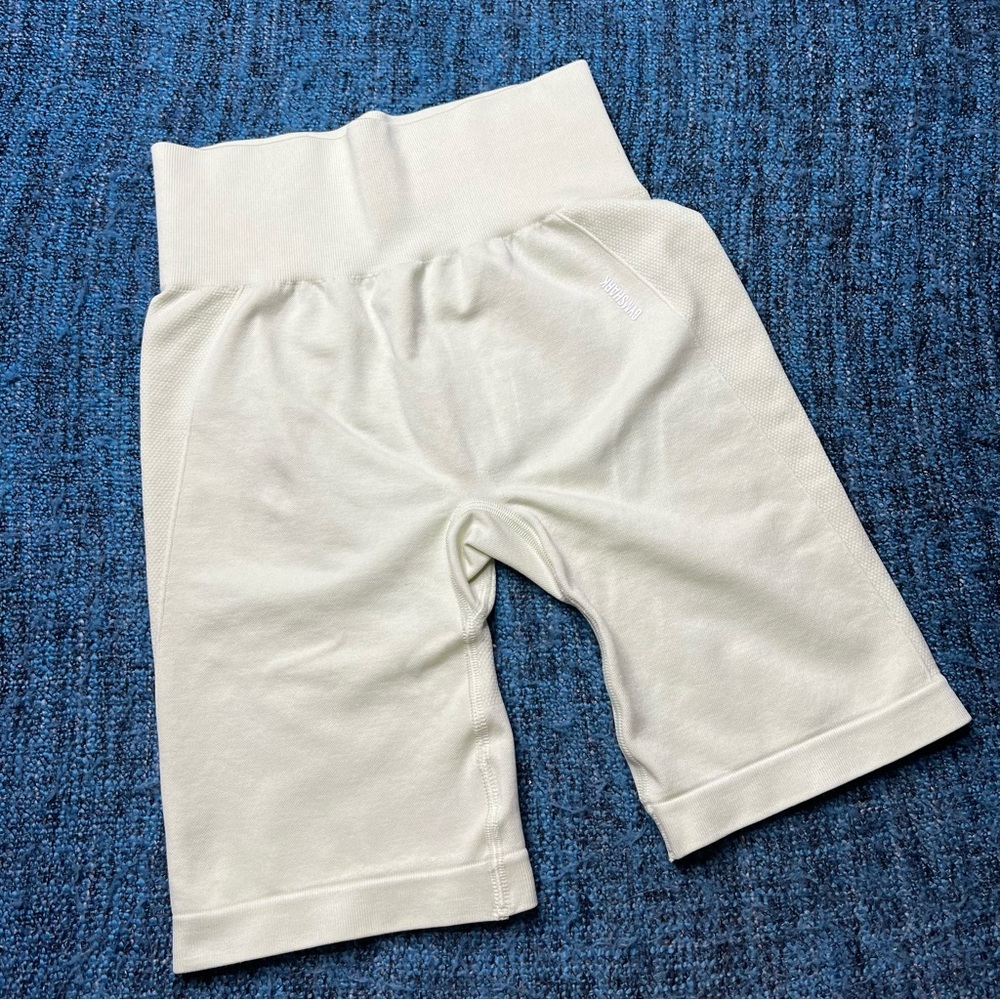 Gymshark Flex Cycling Shorts in Light Green Marl Biker Shorts Women's Size Small
